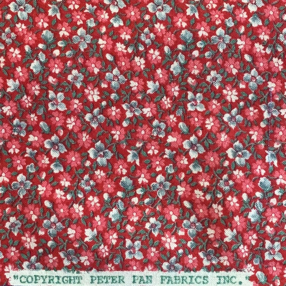 🌹 1.5 yards 52” x 43” of Peter Pan vintage fabric Red pink blue floral fabric